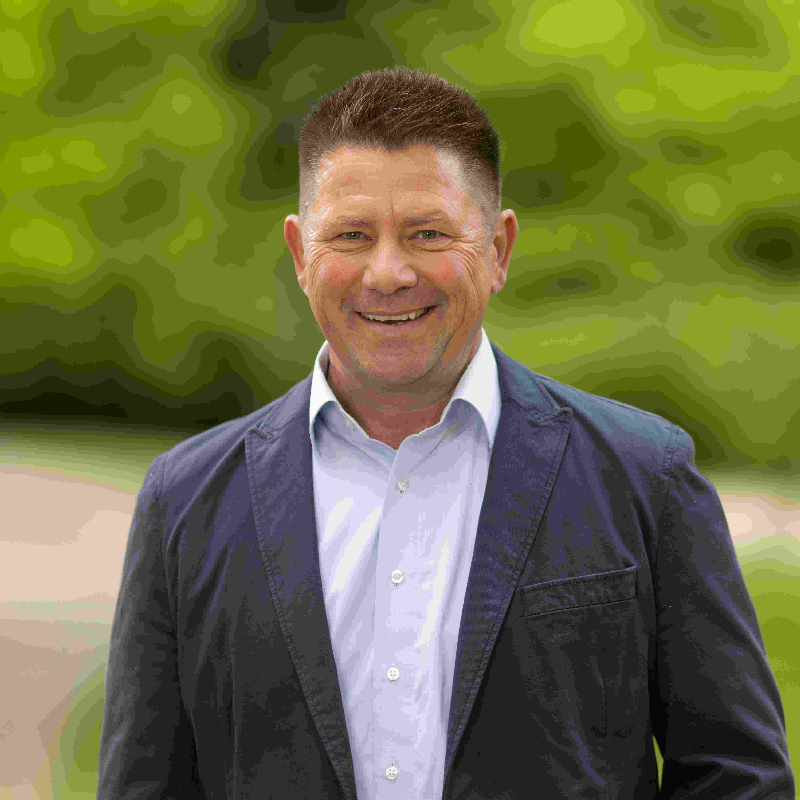  Thomas B�ttcher